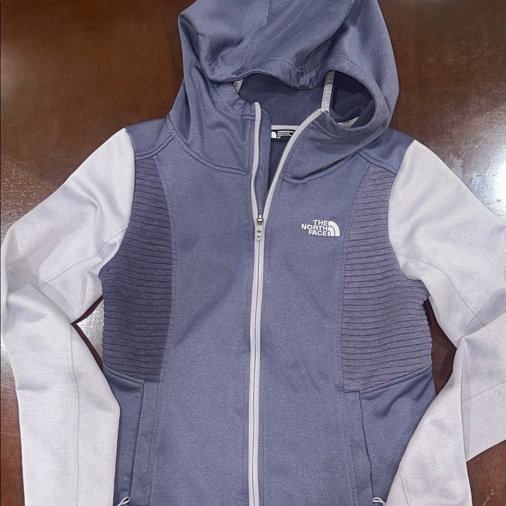 The North Face Women's Purple on purple zip up size small